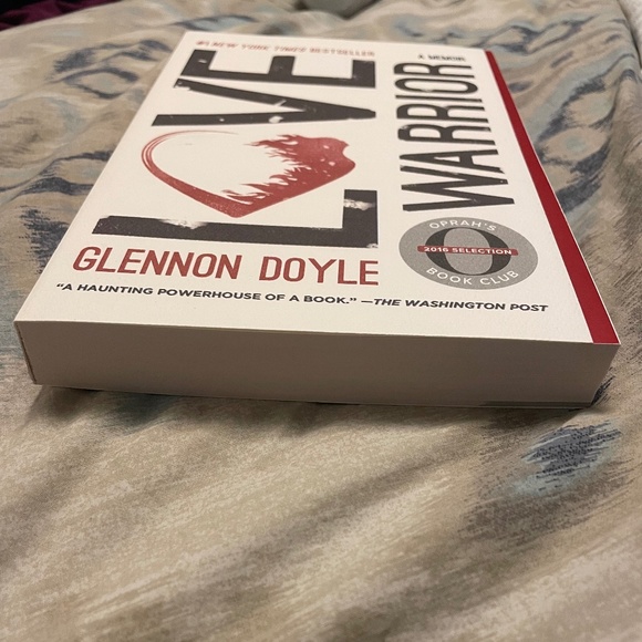 📖 Love Warrior: A Memoir by: Glennon Doyle (Paperback) - Picture 3 of 3
